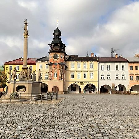 Apartman V Podkrovi Hostinné Buitenkant foto